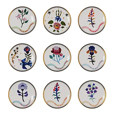 Set of decorative wall plates with floral motif